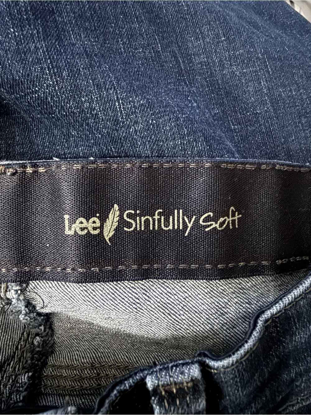 Lee Sinfully Soft Bootcut Jeans, Size Medium - Picture 7 of 7
